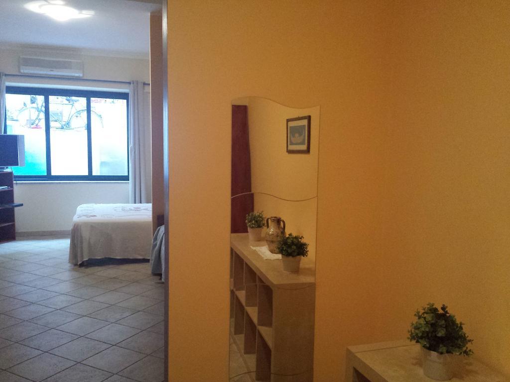 Appartamenti Centrali Giardini Naxos Exterior foto